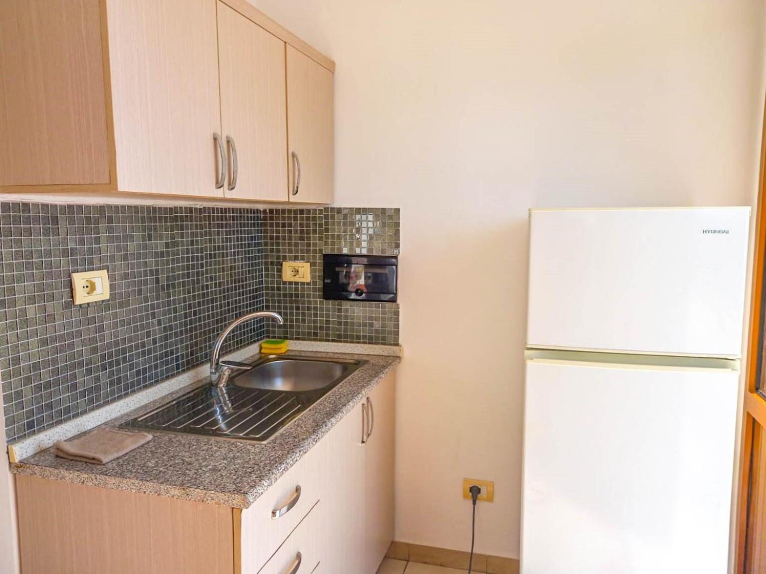 Sea View Apartments Влёра Экстерьер фото