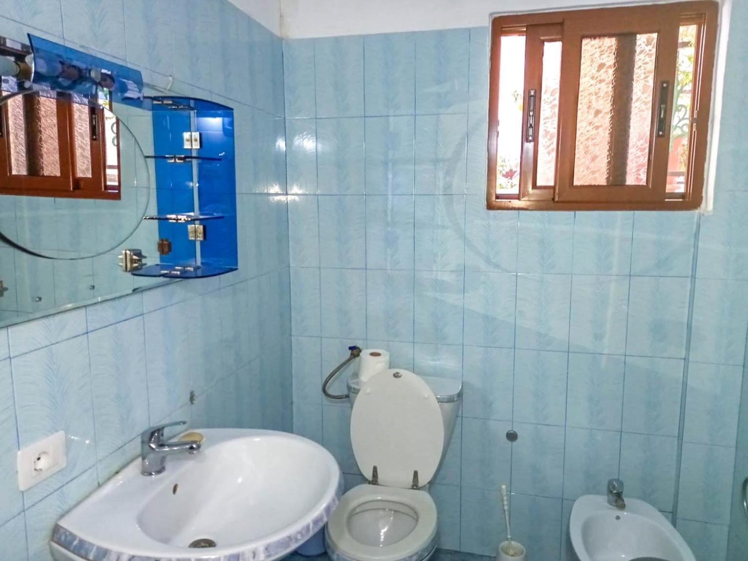 Sea View Apartments Влёра Номер фото