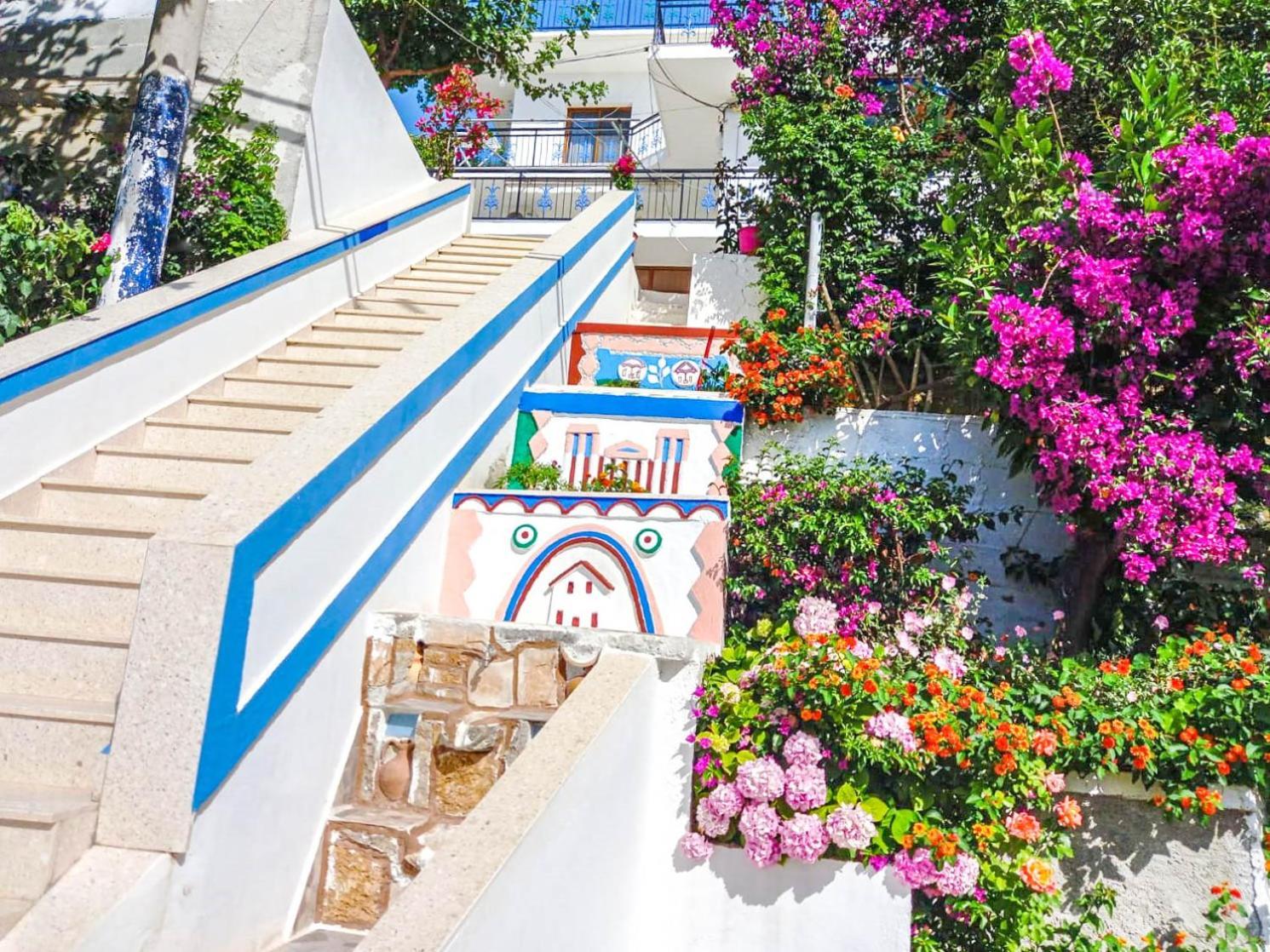 Sea View Apartments Влёра Экстерьер фото