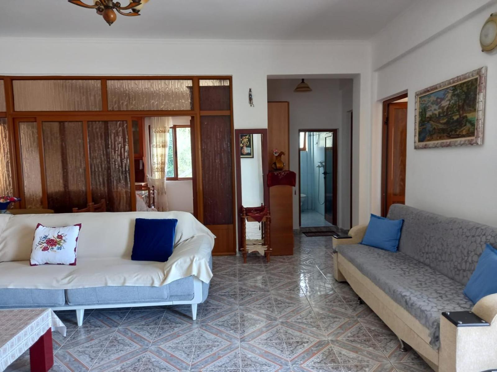 Sea View Apartments Влёра Экстерьер фото