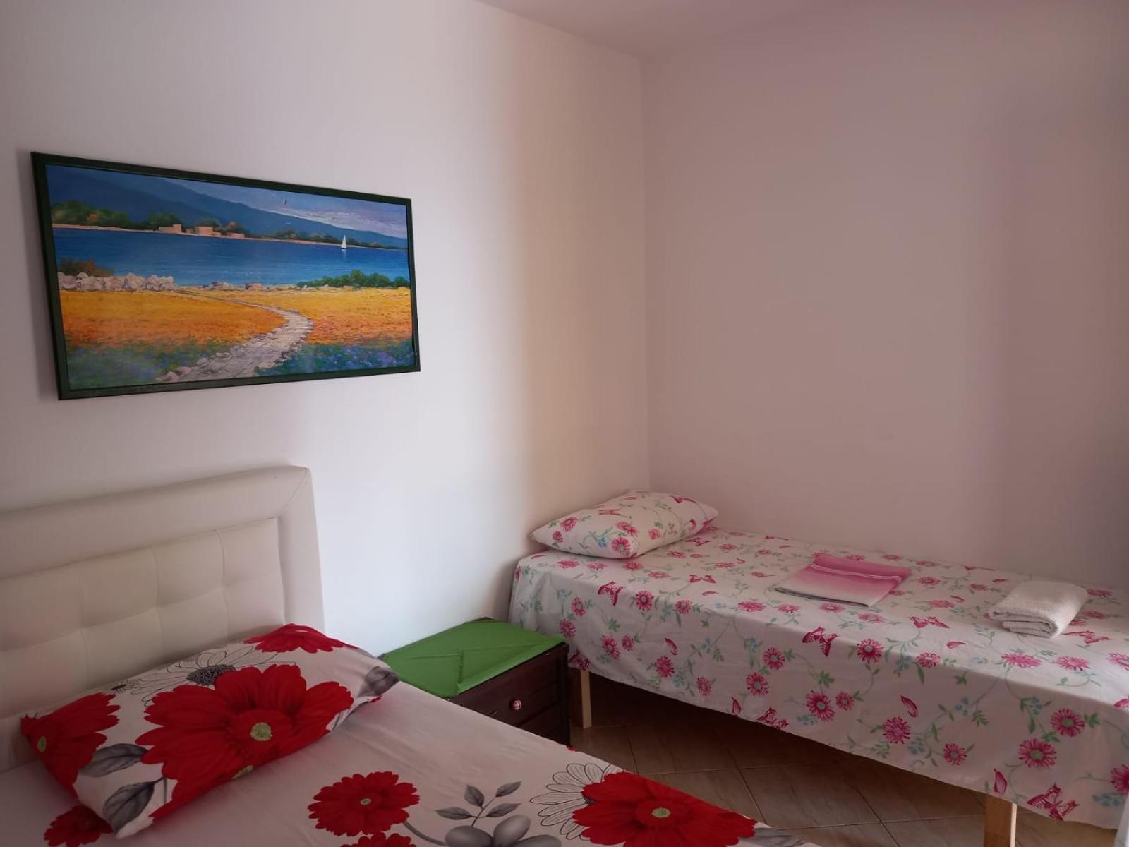 Sea View Apartments Влёра Экстерьер фото
