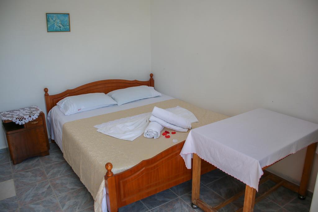 Sea View Apartments Влёра Экстерьер фото